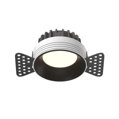 Точечный светильник Okno DL055-8W3-4-6K-TRS-B Maytoni