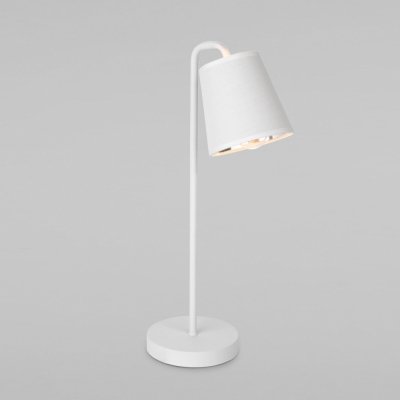 Интерьерная настольная лампа Montero 01134/1 белый Eurosvet