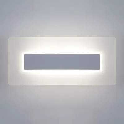 Настенный светильник Square 40132/1 LED белый Eurosvet